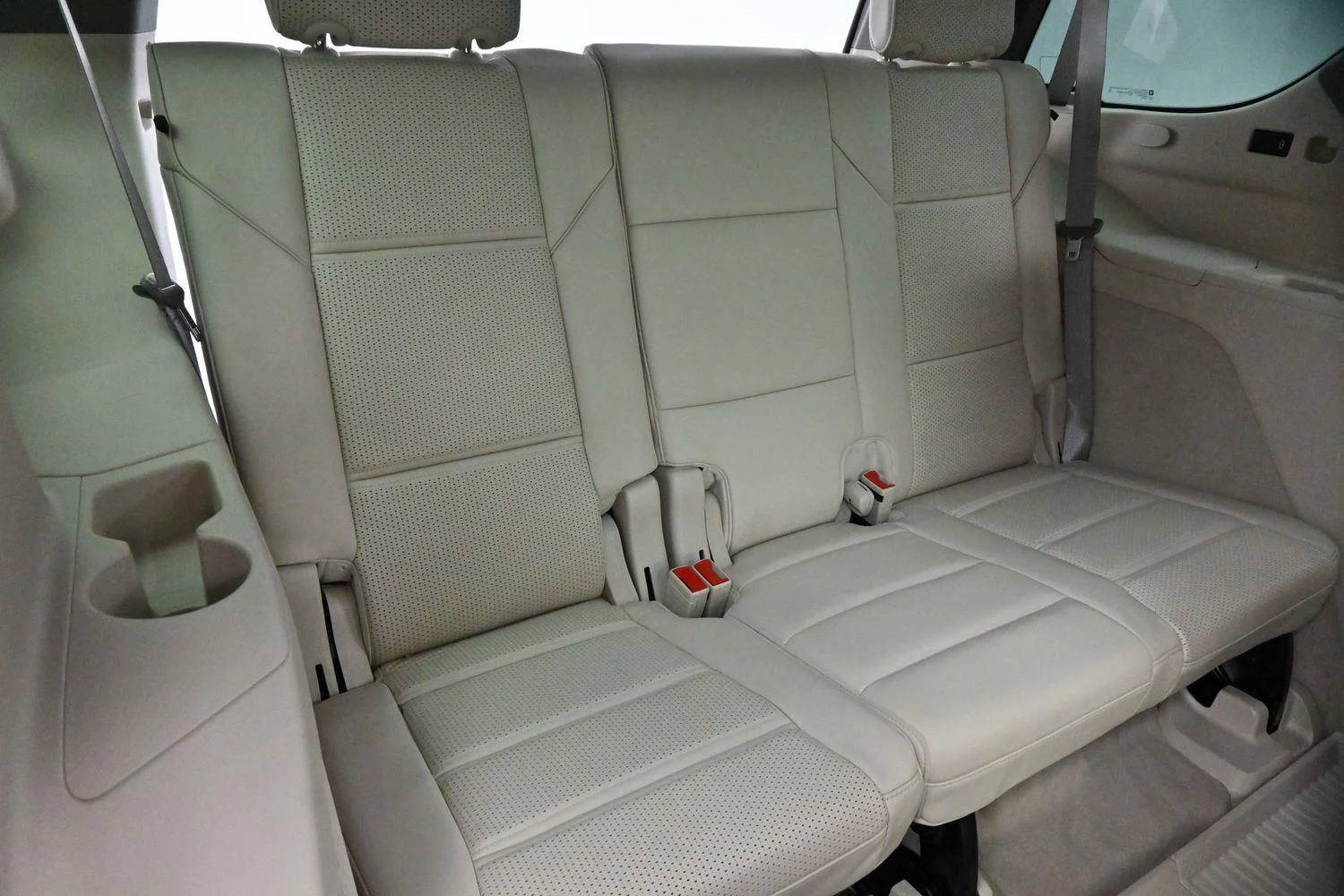 Used 2024 Crystal White Tricoat Cadillac Sport Platinum image 41