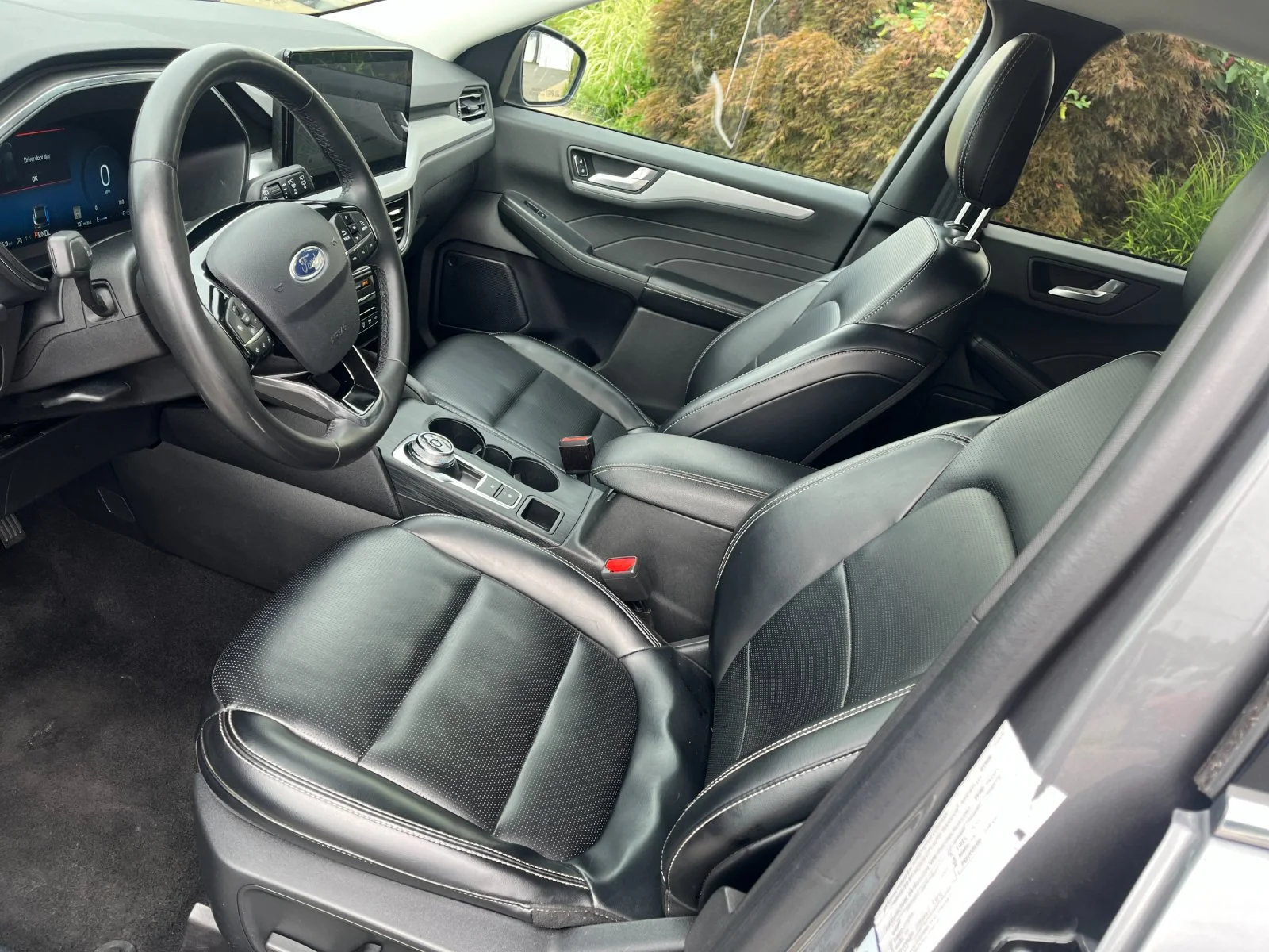 Used 2024 Carbonized Gray Metallic Ford Platinum image 10