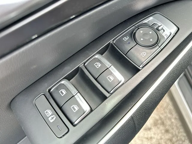 New 2026 Wolf Gray Kia S image 17