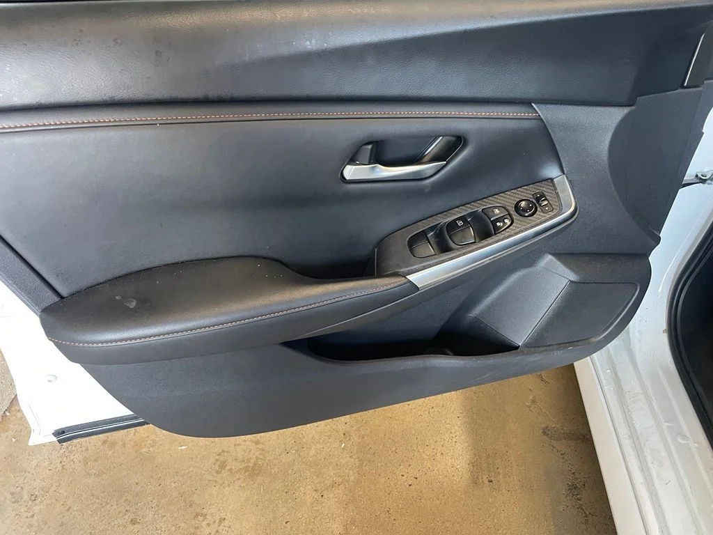 Certified Used 2023 White Nissan SR image 9