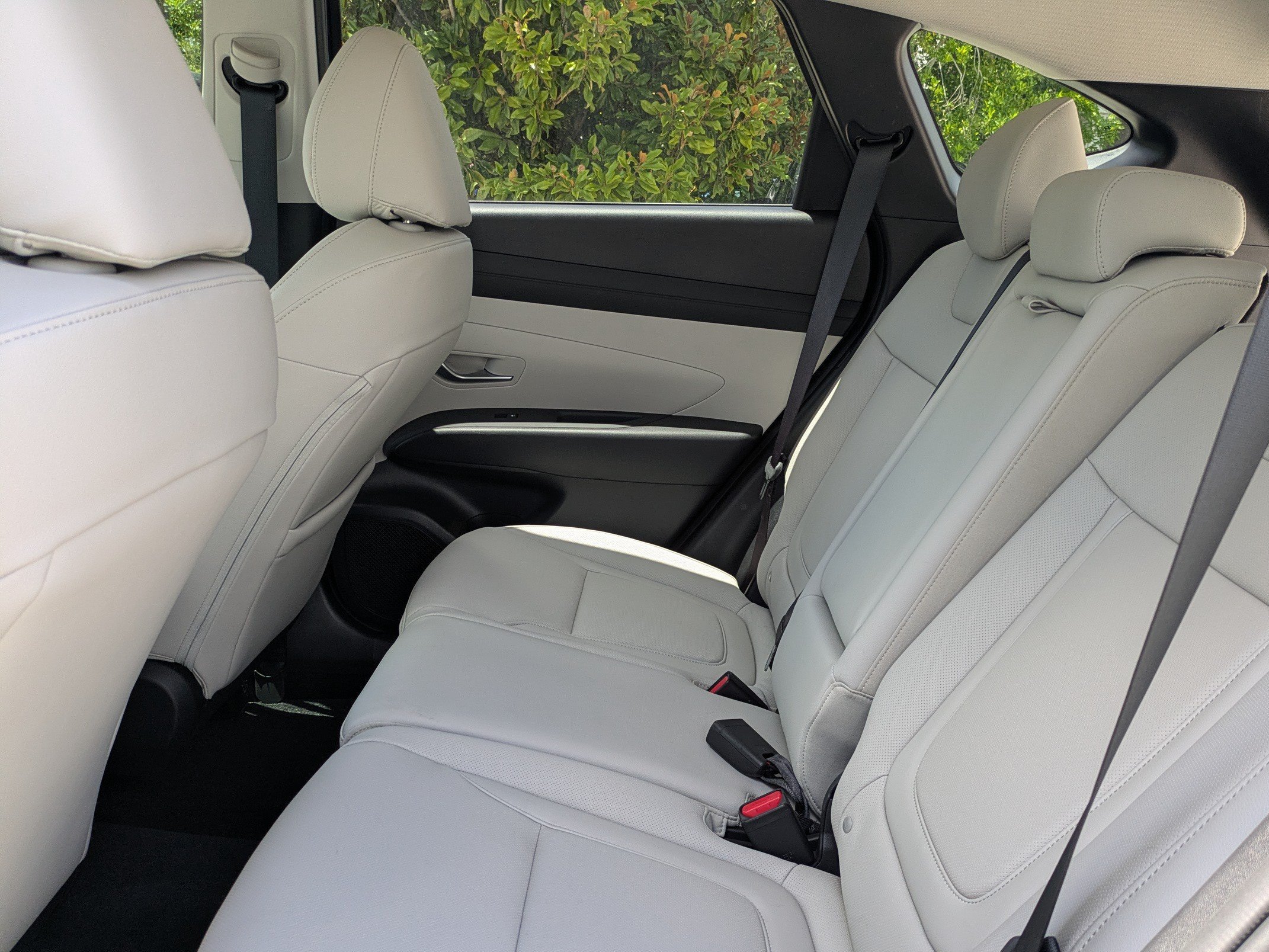New 2026 Atlantis Blue Hyundai SEL FWD image 11