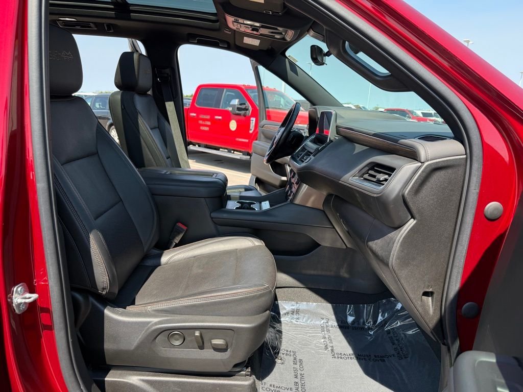 Used 2022 Red Chevrolet High Country image 18