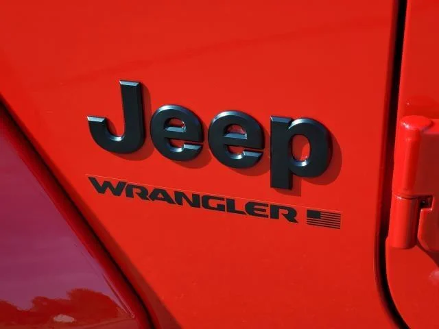 New 2026 Firecracker Red Clear-Coat Exterior Paint Jeep Rubicon image 26