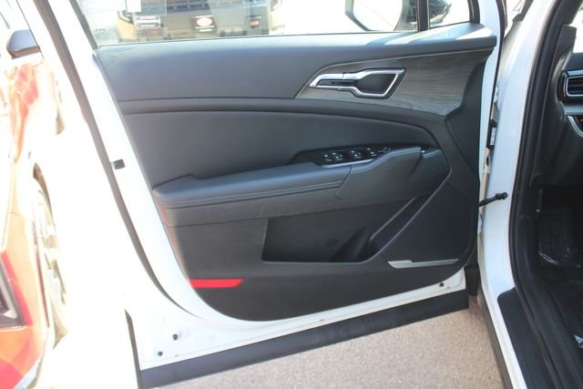 Used 2024 White Kia X-Line image 20