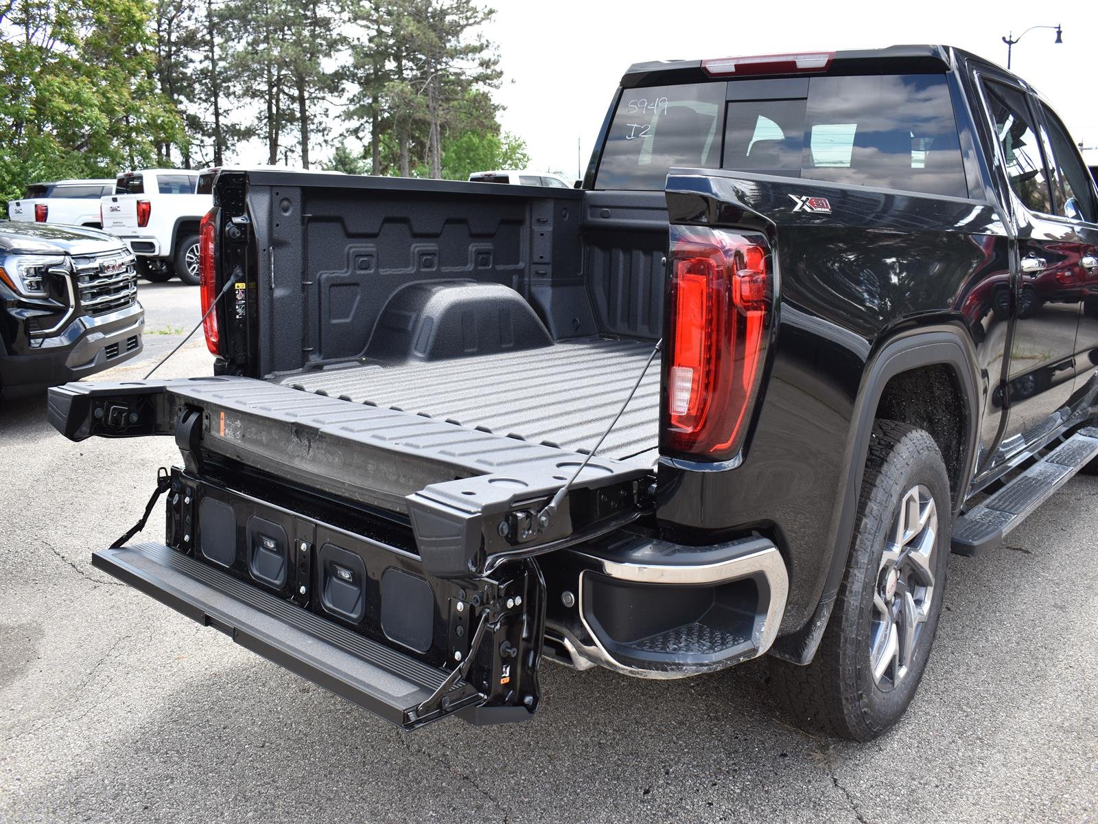 2026 GMC Sierra 1500 SLT - Photo 9
