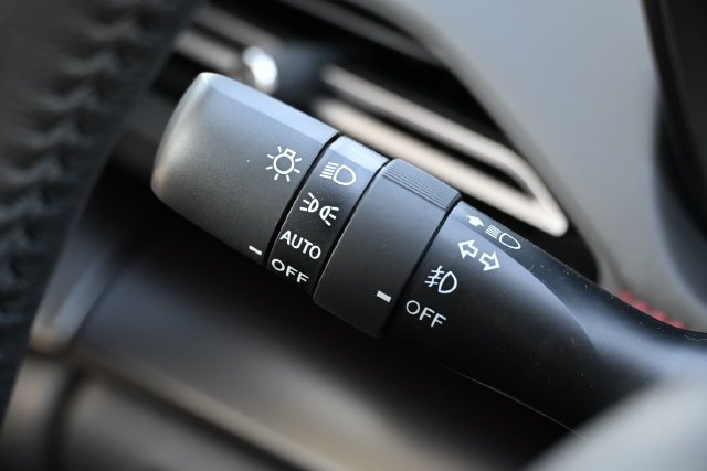 New 2026 Ceramic White Subaru Premium image 31