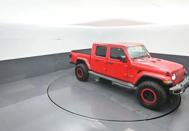 Used 2020 Red Clearcoat Jeep Overland image 28