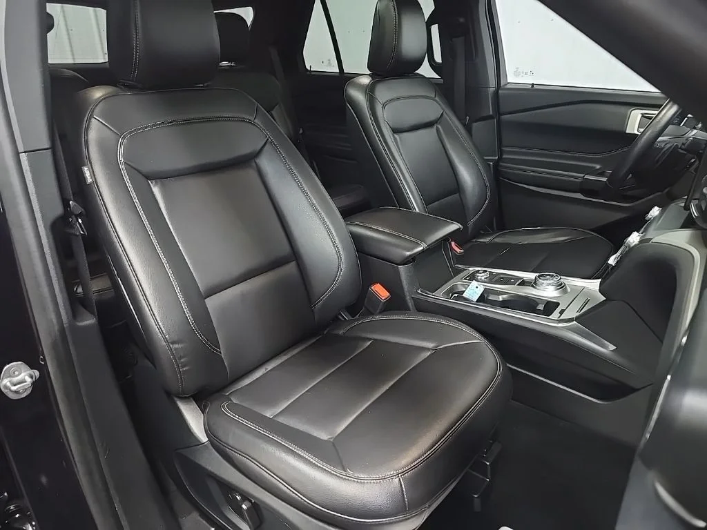 Used 2020 Black Ford XLT image 15