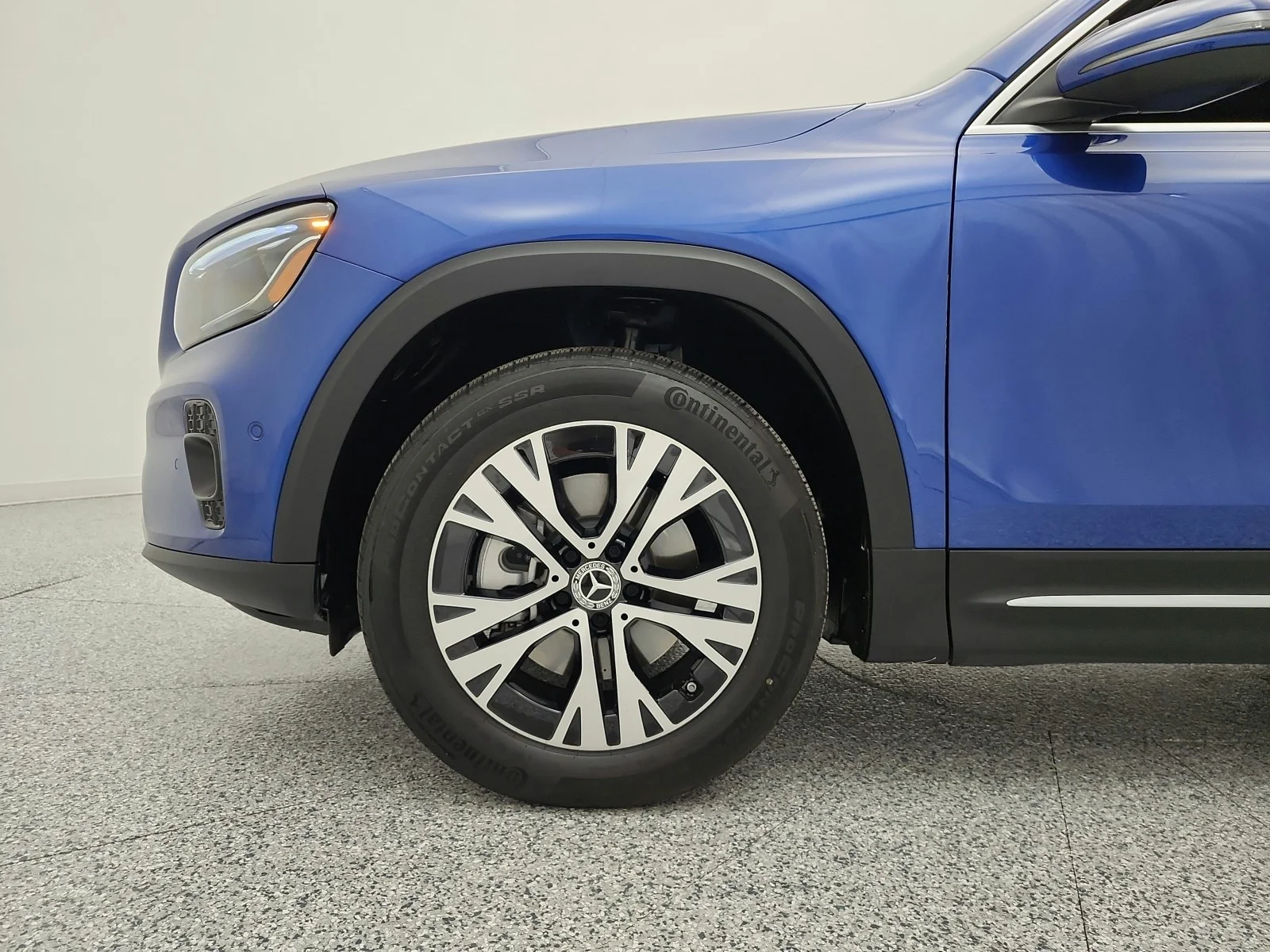 Used 2024 Starling Blue Metallic Mercedes-Benz GLB 250 4MATIC® SUV image 18