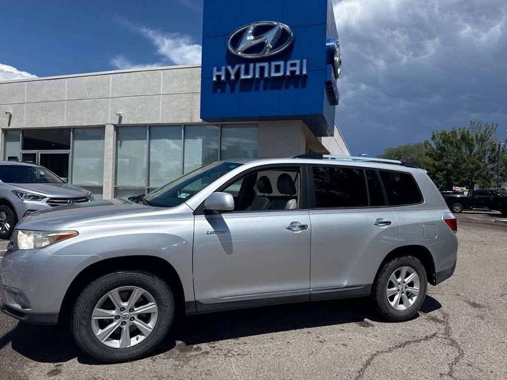 Used 2011 Silver Toyota Limited image 1