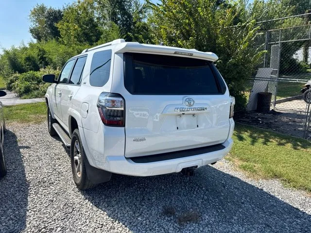 Used 2016 White Toyota SR5 image 4