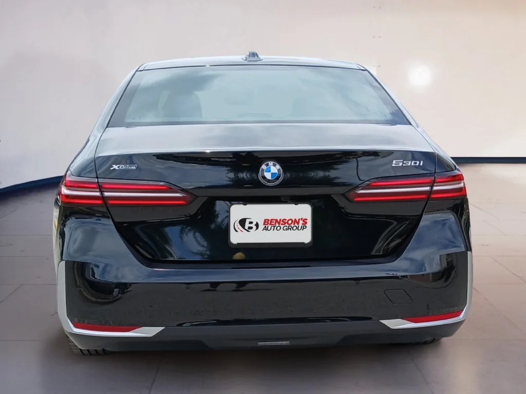 Used 2026 Black BMW 530i xDrive image 6