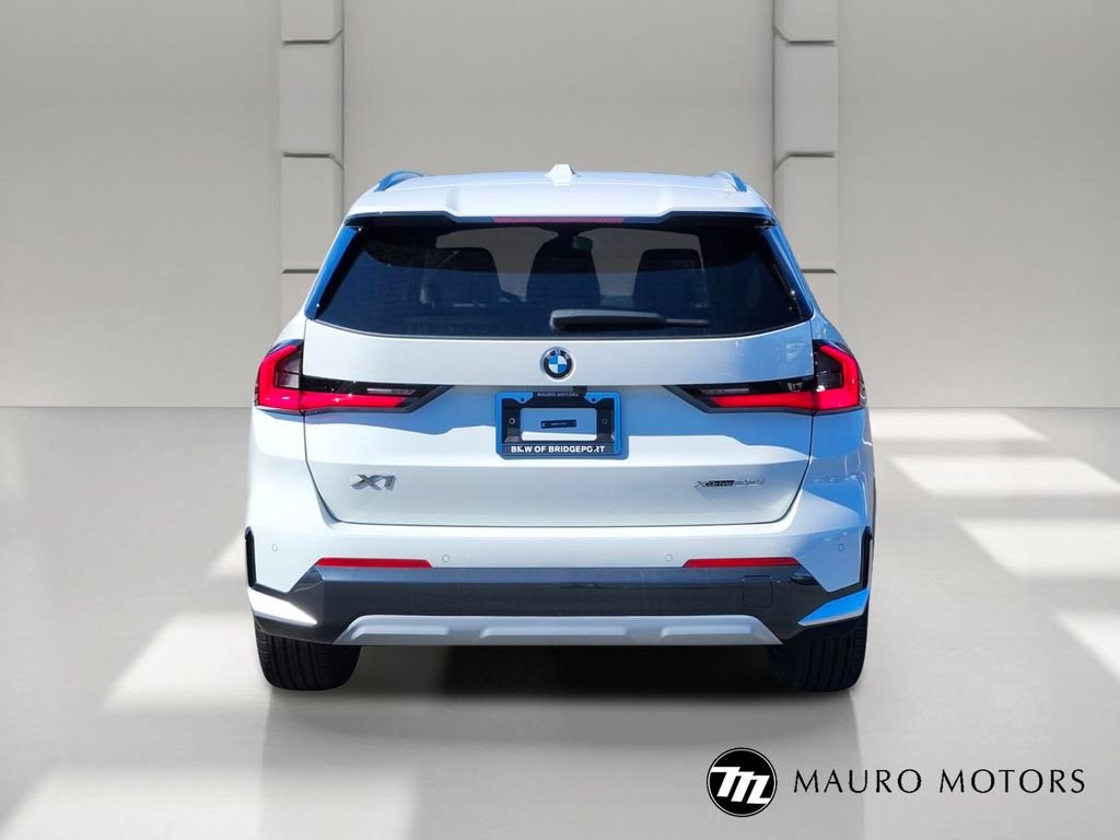 New 2027  BMW xDrive28i image 4