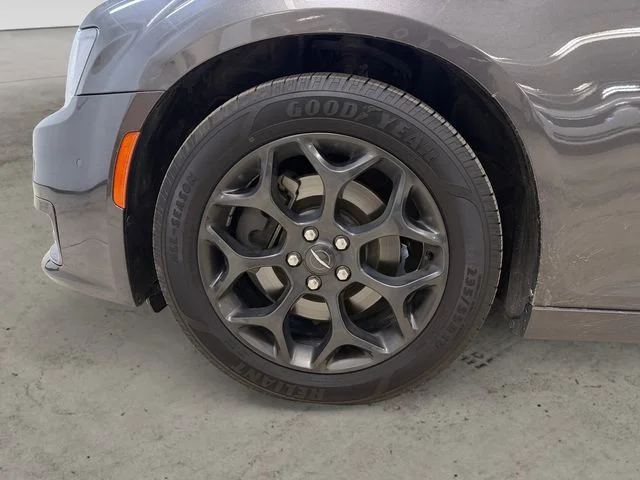 Used 2019 Gray Chrysler S image 9