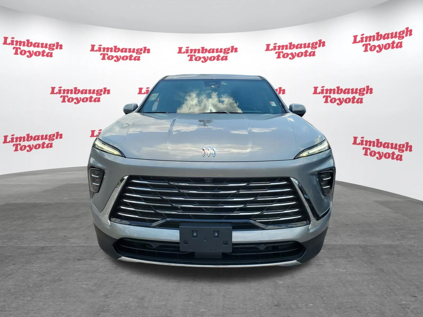 Used 2025 Moonstone Gray Metallic Buick Preferred image 19