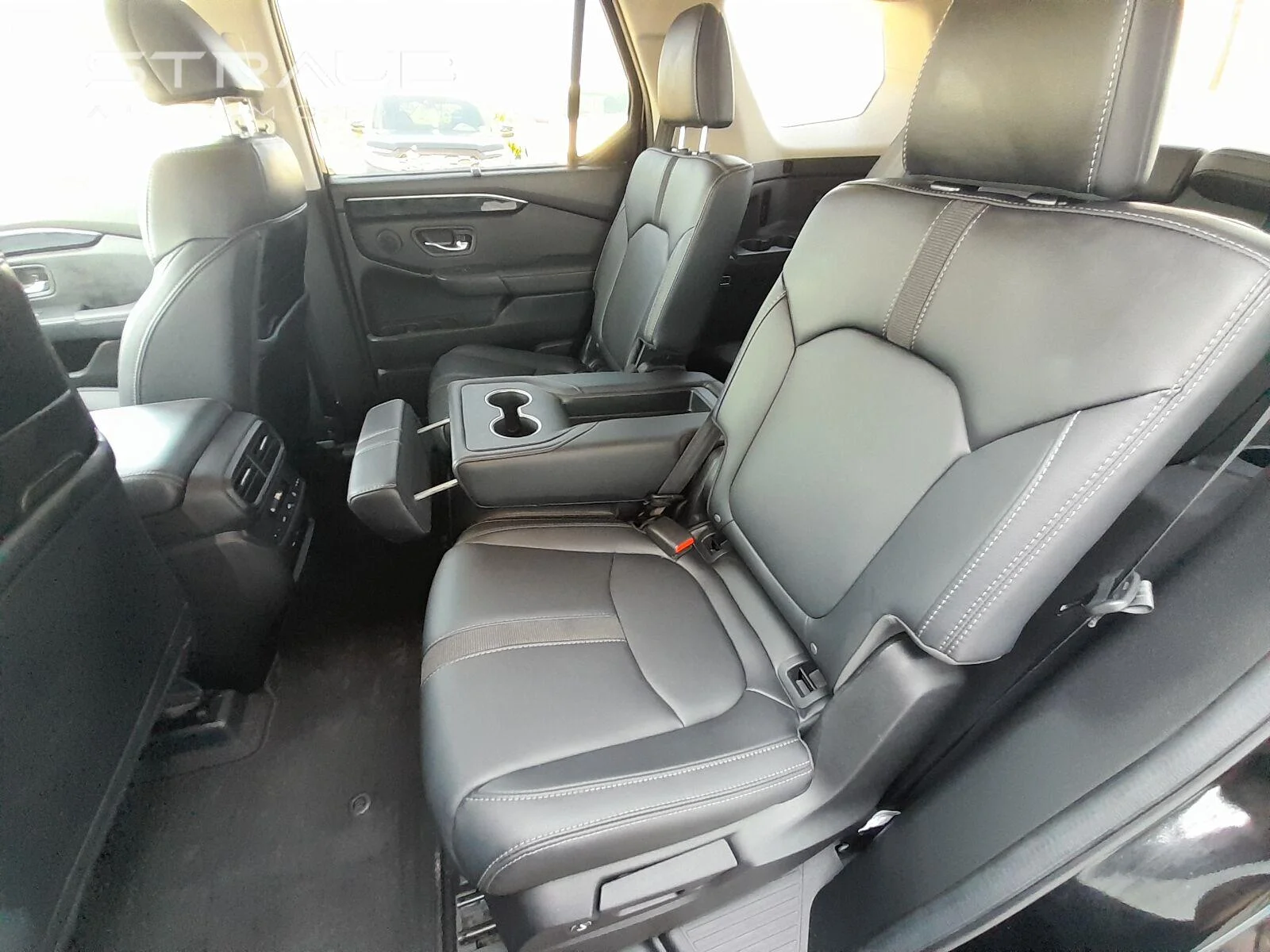 Used 2025 Crystal Black Pearl Honda EX-L image 41