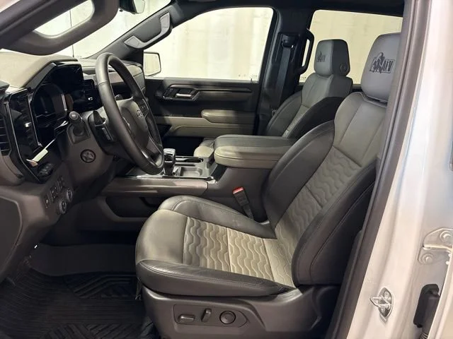 Used 2024 Summit White Chevrolet ZR2 image 26