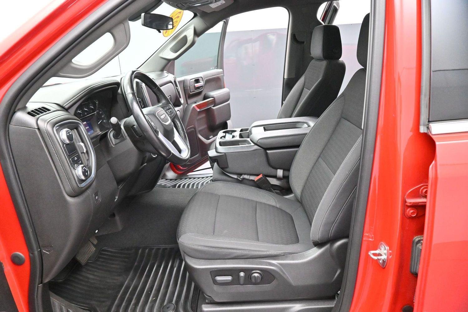 Used 2022 Cardinal Red GMC SLE image 13