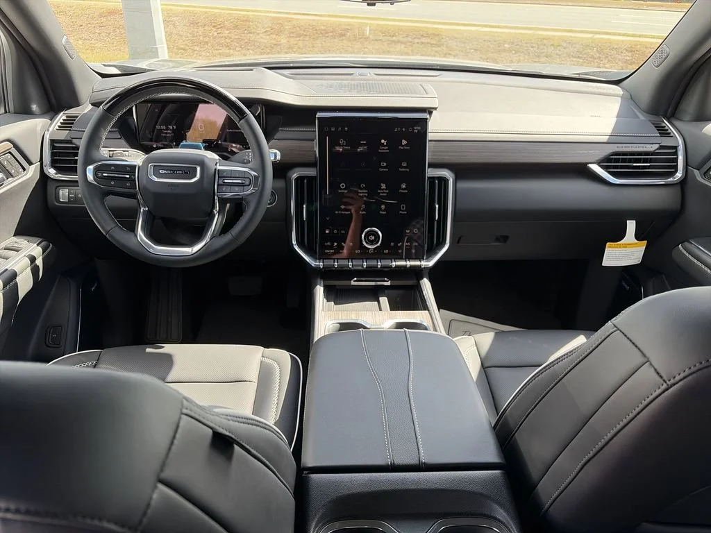 2026 GMC Acadia Denali - Photo 26