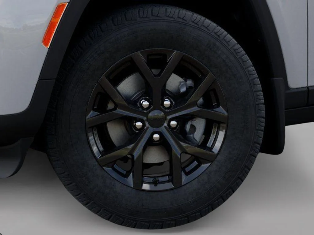 New 2026 Bright White Clear-Coat Exterior Paint Jeep Altitude image 8