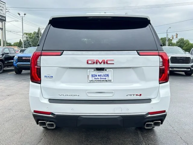 2026 GMC Yukon AT4 - Photo 8