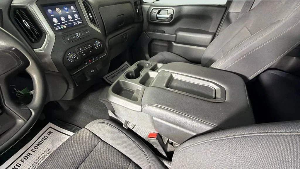 Used 2020 SUMMIT WHITE Chevrolet Custom image 23