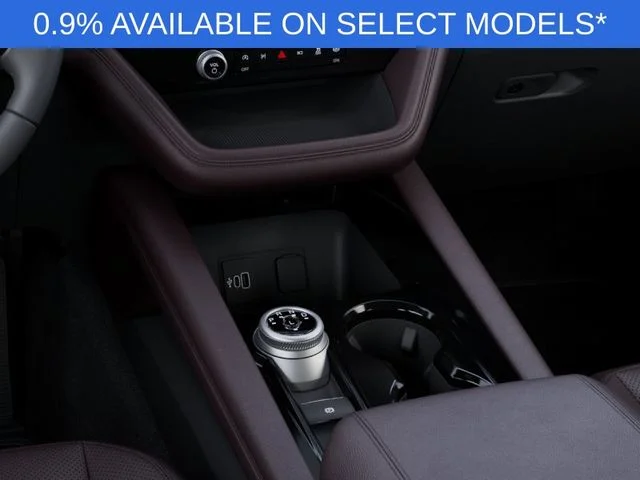 New 2027 Agate Black Metallic Ford Platinum™ image 15