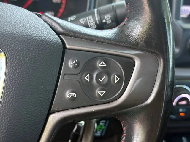 Used 2016 QUICKSILVER METALLIC GMC 4WD SLE image 25