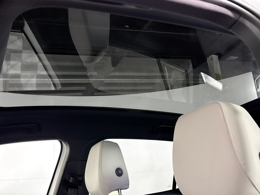 New 2026 Opal White Pearl Volkswagen Pro S image 19