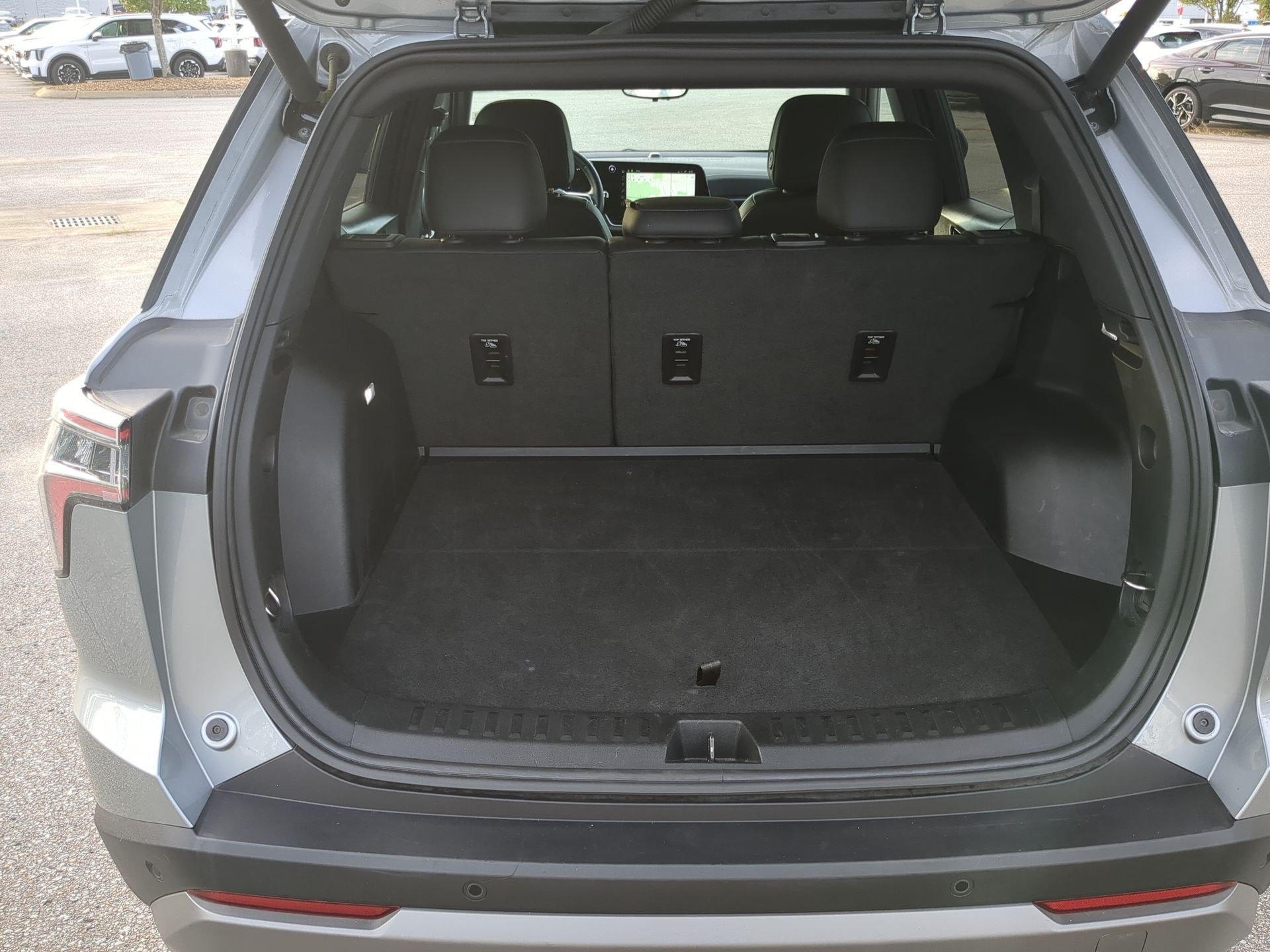 Used 2025 Sterling Gray Metallic Chevrolet LT image 21