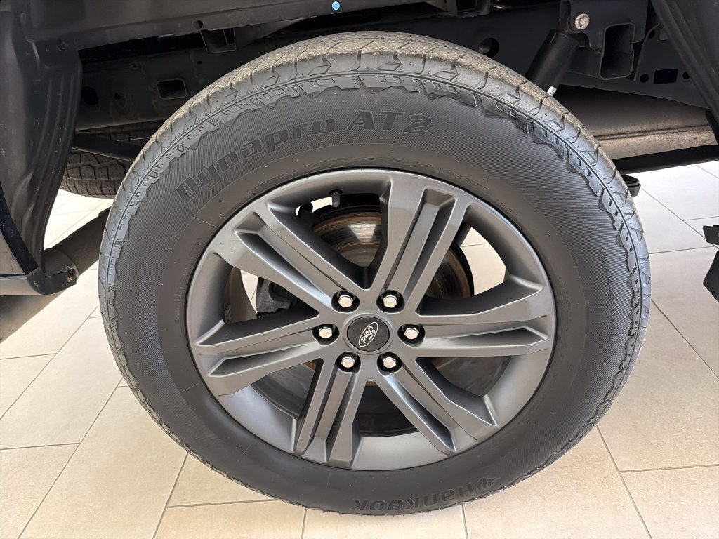 Used 2023 Black Metallic Ford XLT image 8