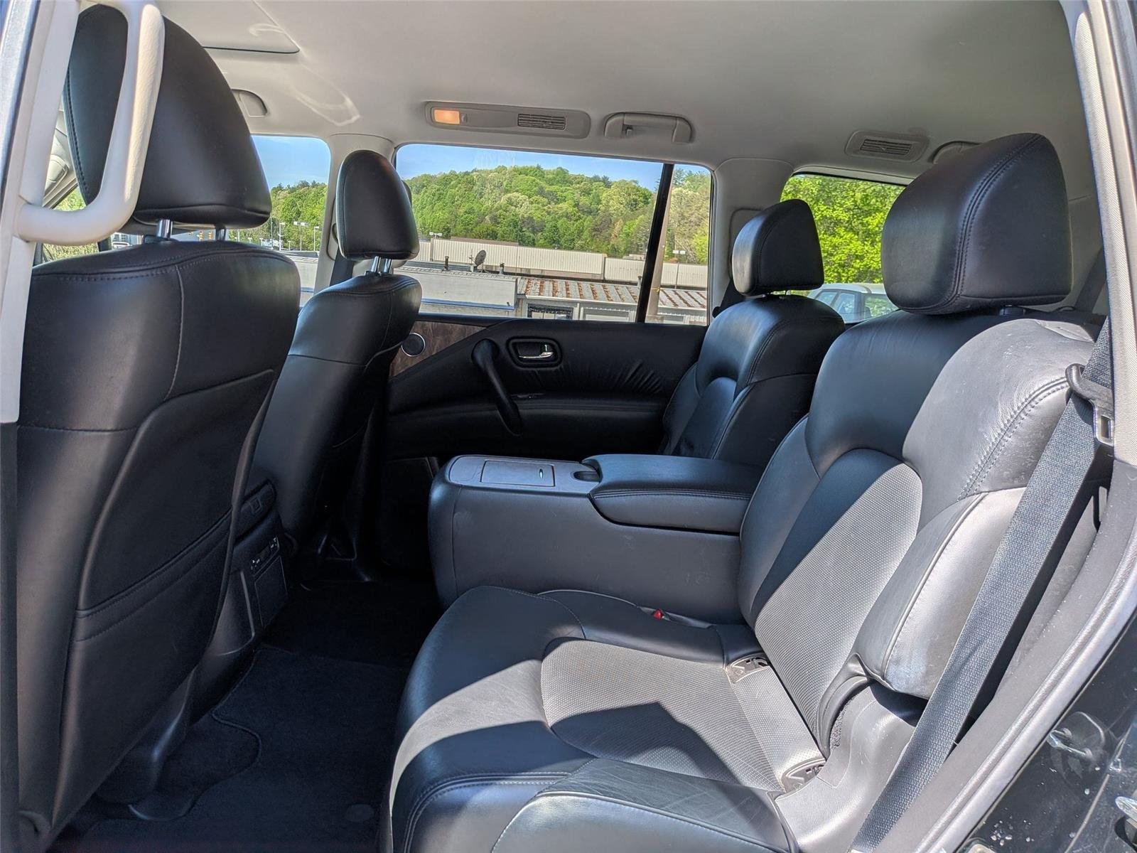 Used 2021 Super Black Nissan SL image 30