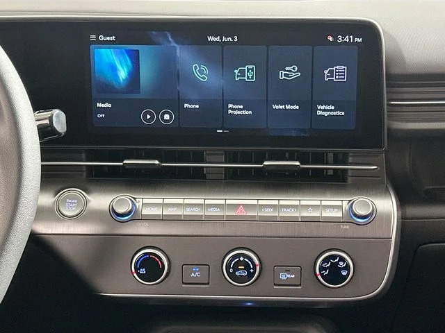 New 2026 Hyundai KONA SE