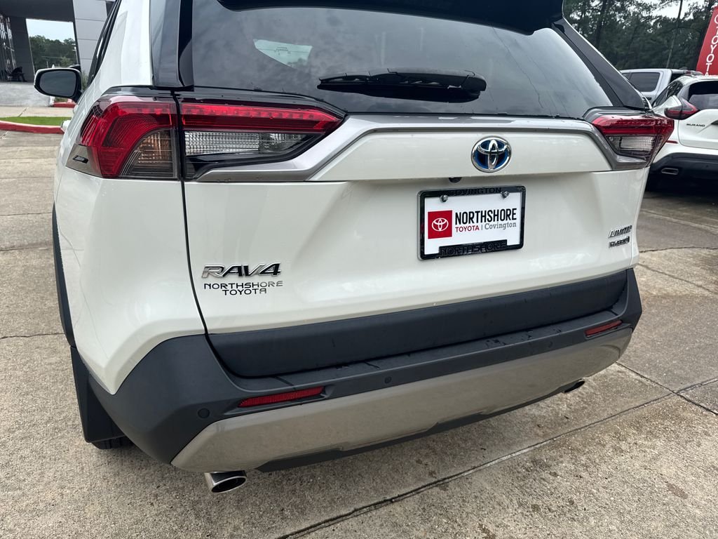 Used 2022 White Toyota Limited image 5