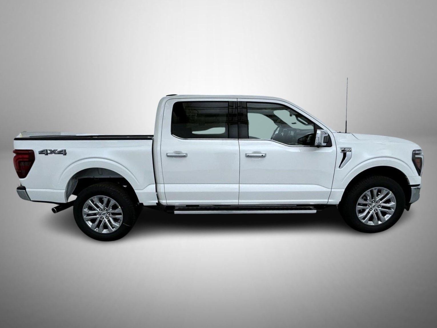 New 2026 Star White Metallic Tri-Coat Ford Lariat image 4