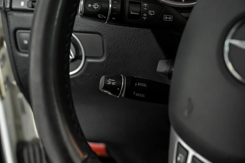 Used 2018 Polar White Mercedes-Benz AMG® G 63 image 24