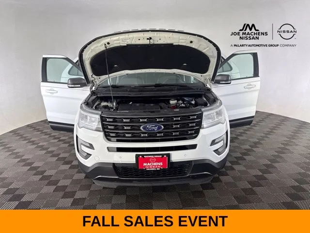 Used 2017 White Ford XLT image 16