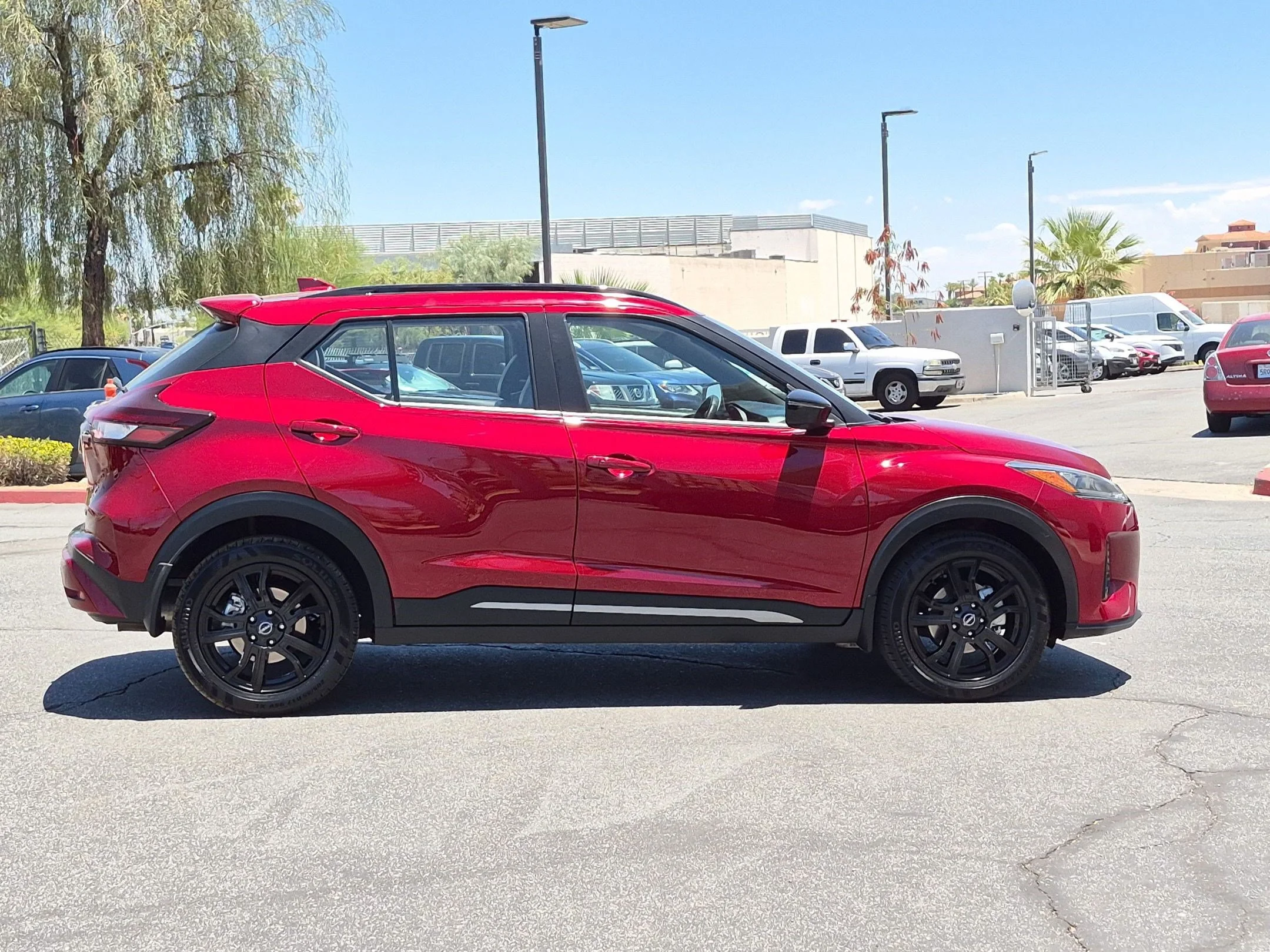 Used 2024 Scarlet Ember Tintcoat Nissan SR image 5