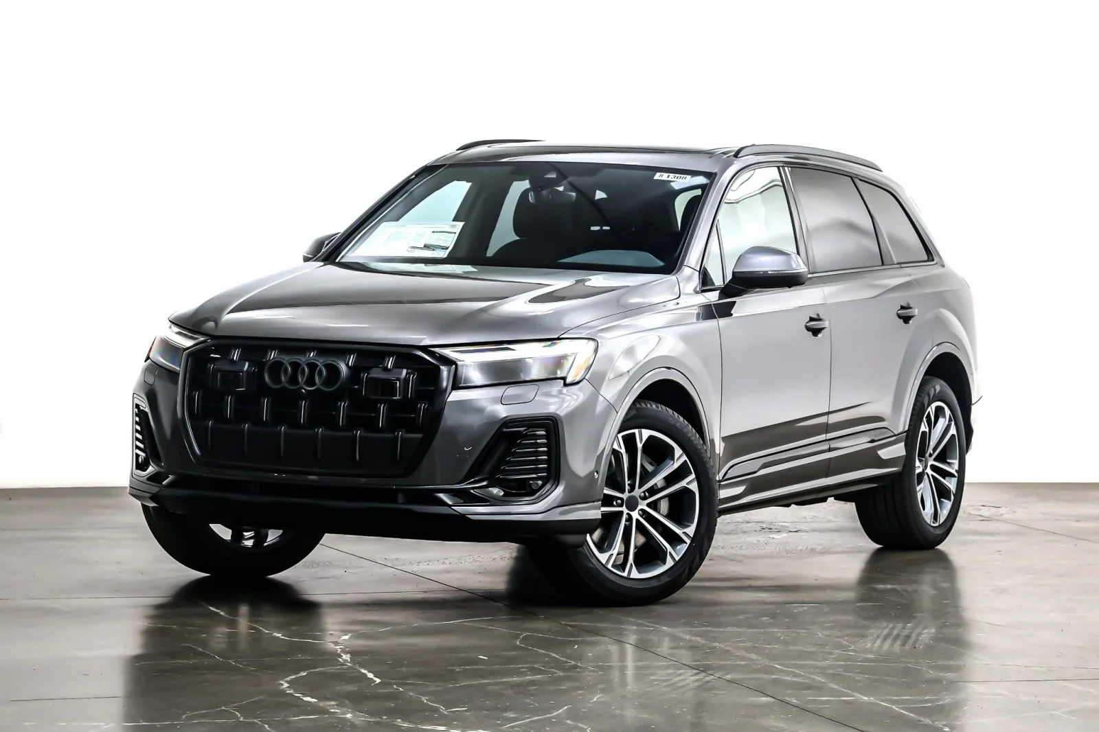 2026 Audi Q7 45 Premium Plus quattro Tiptronic's photo