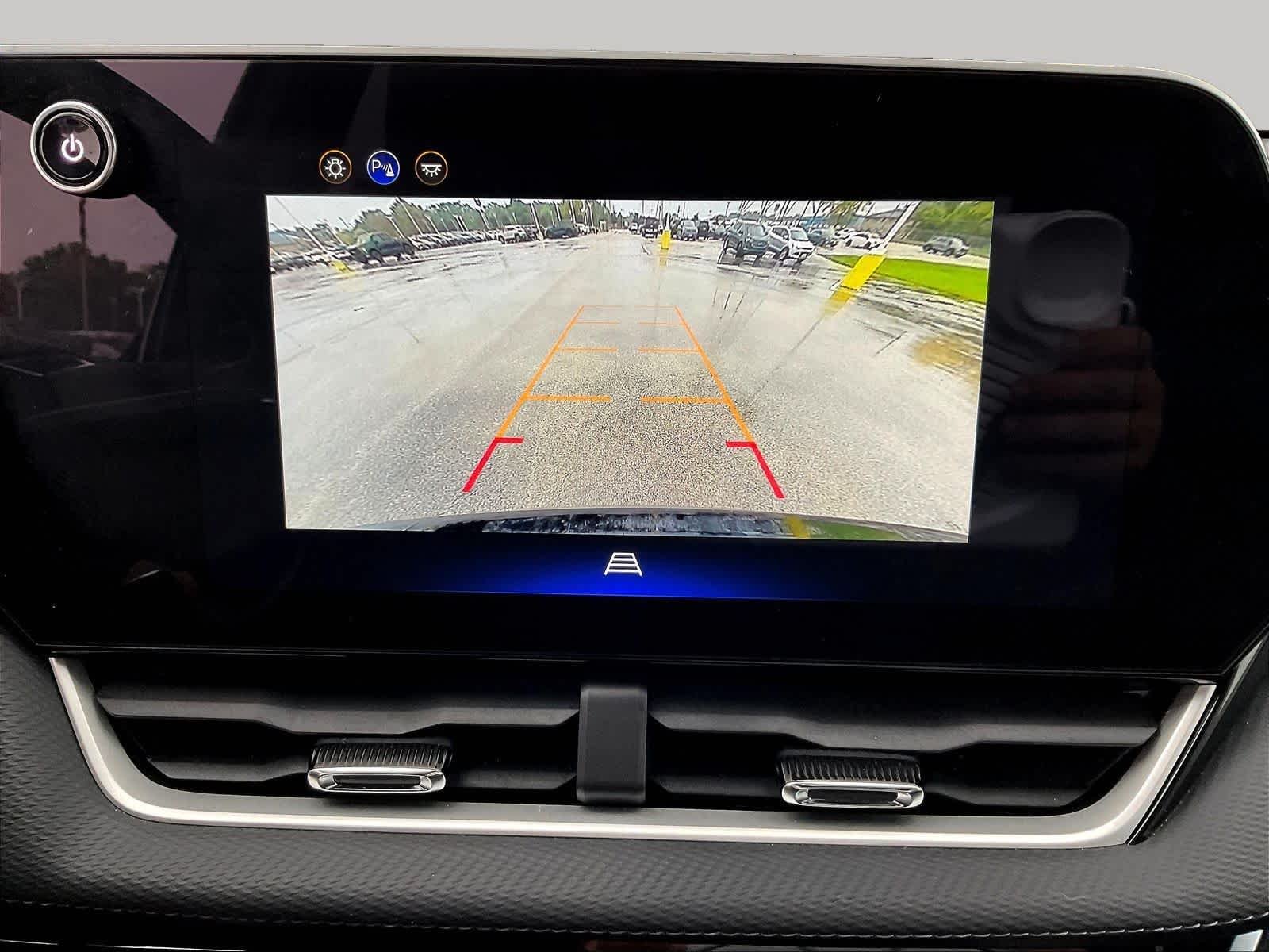 2025 Chevrolet Equinox LT - Photo 16