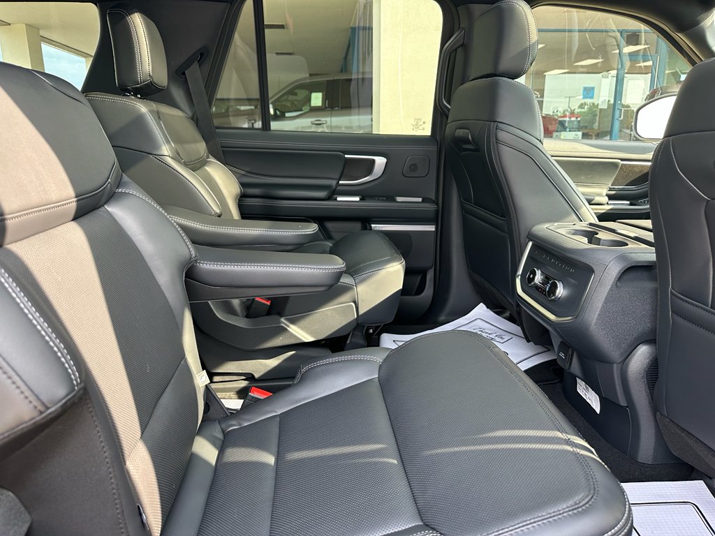 New 2025 Agate Black Metallic Ford Platinum® image 34