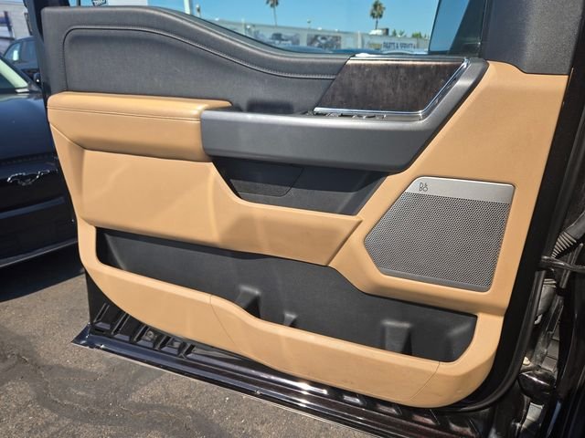 Used 2021  Ford Lariat image 13