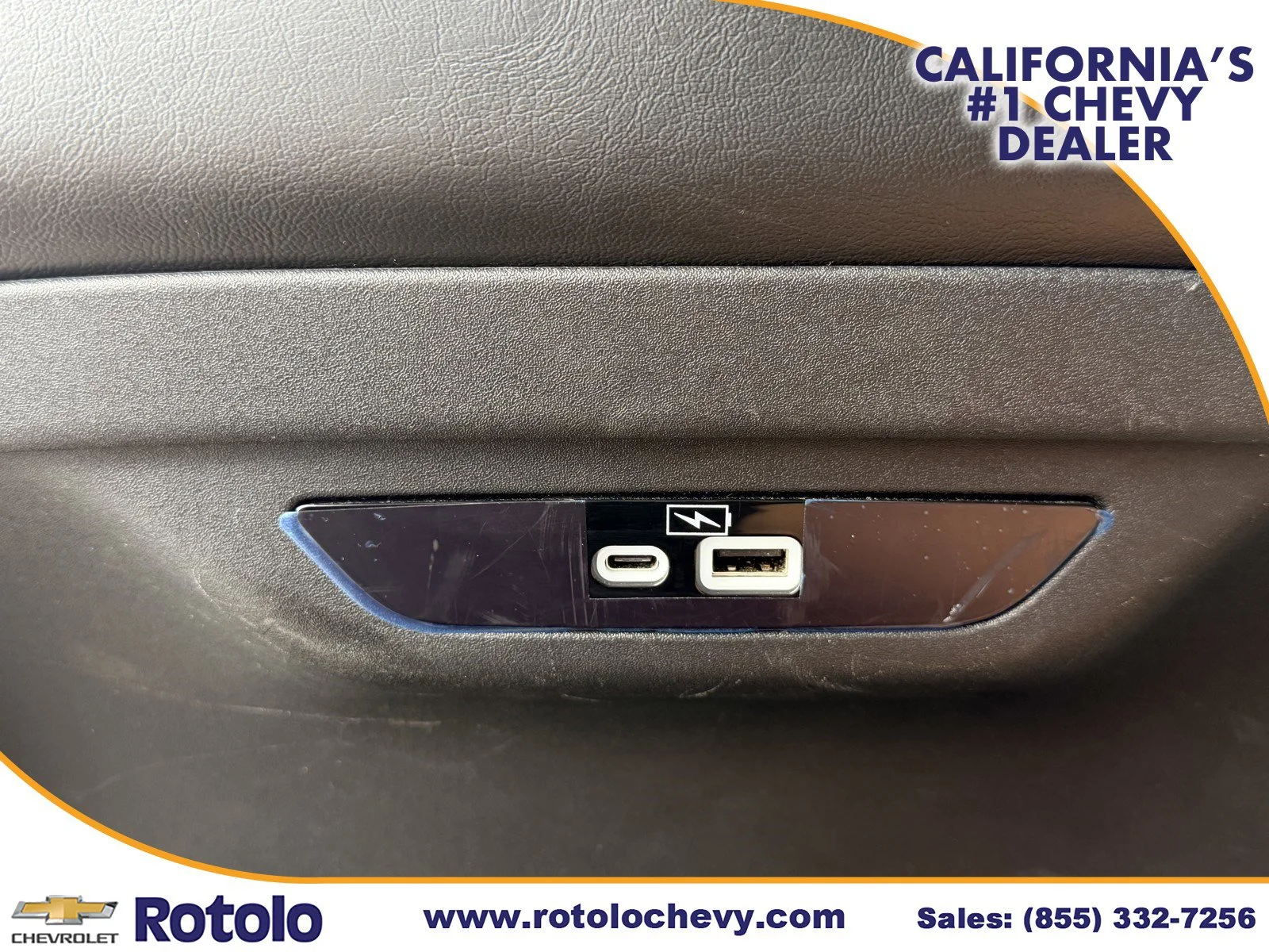 Used 2023 Silver Mist Clearcoat Chrysler Hybrid Touring L image 18