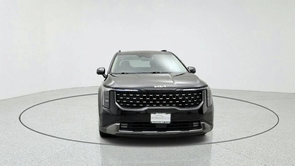 Used 2025 Aurora Black Pearl Kia SX FWD w/ Rear Seat Entertainment & Dark Edition Pkg image 2
