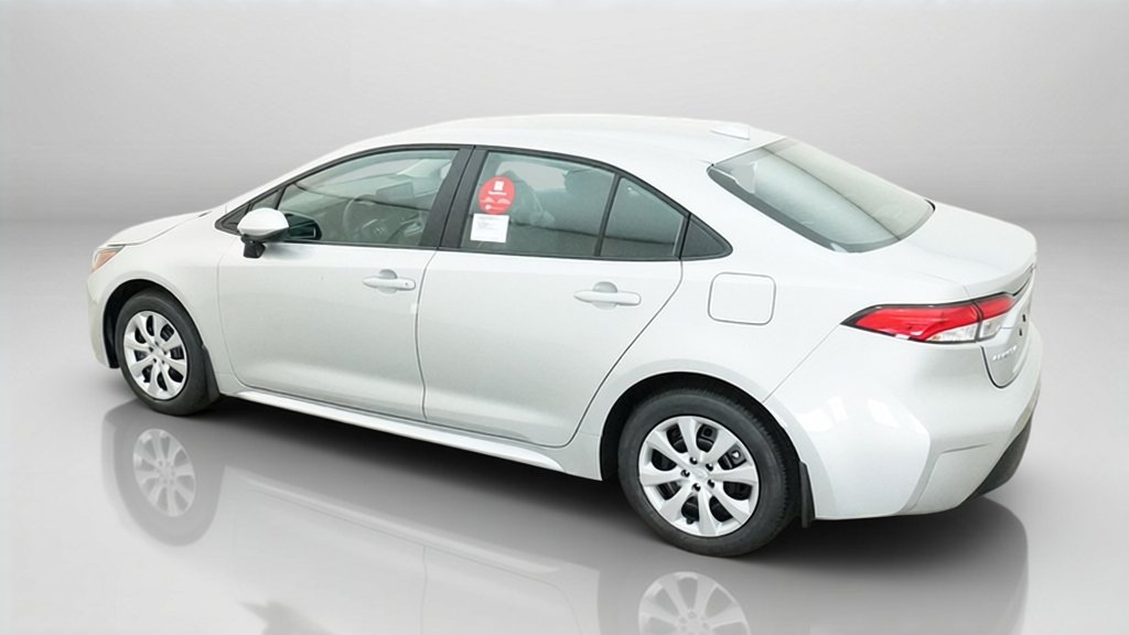 New 2027 Classic Silver Metallic Toyota LE image 15