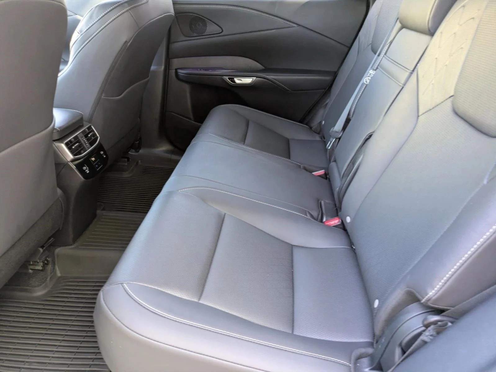 Certified Used 2025 Iridium Lexus PREMIUM PLUS image 18