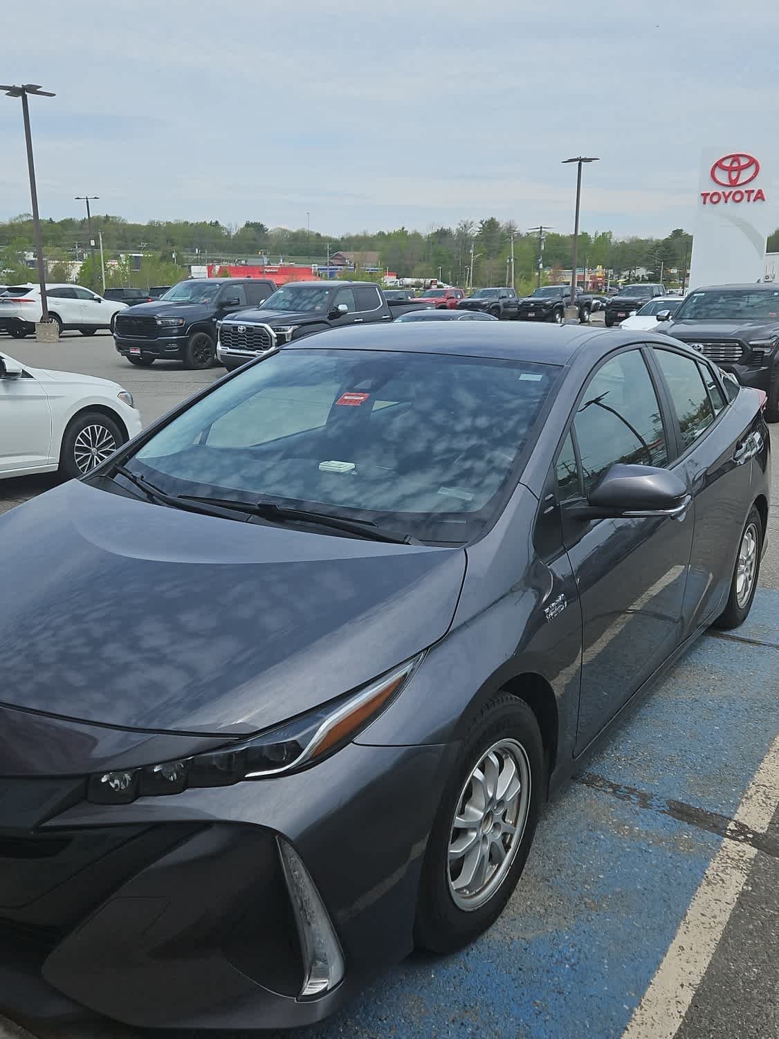 2021 Toyota Prius Prime XLE's photo
