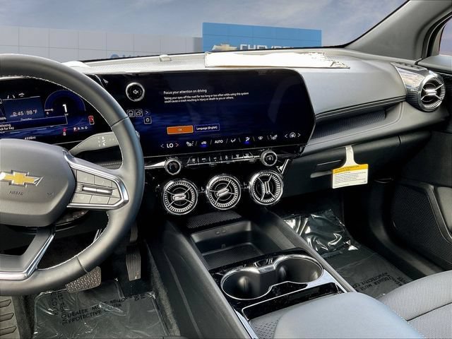 Used 2026 Summit White Chevrolet LT image 6