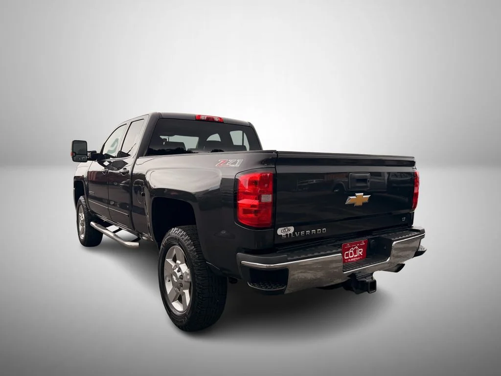 Used 2016 Gray Chevrolet LT image 3