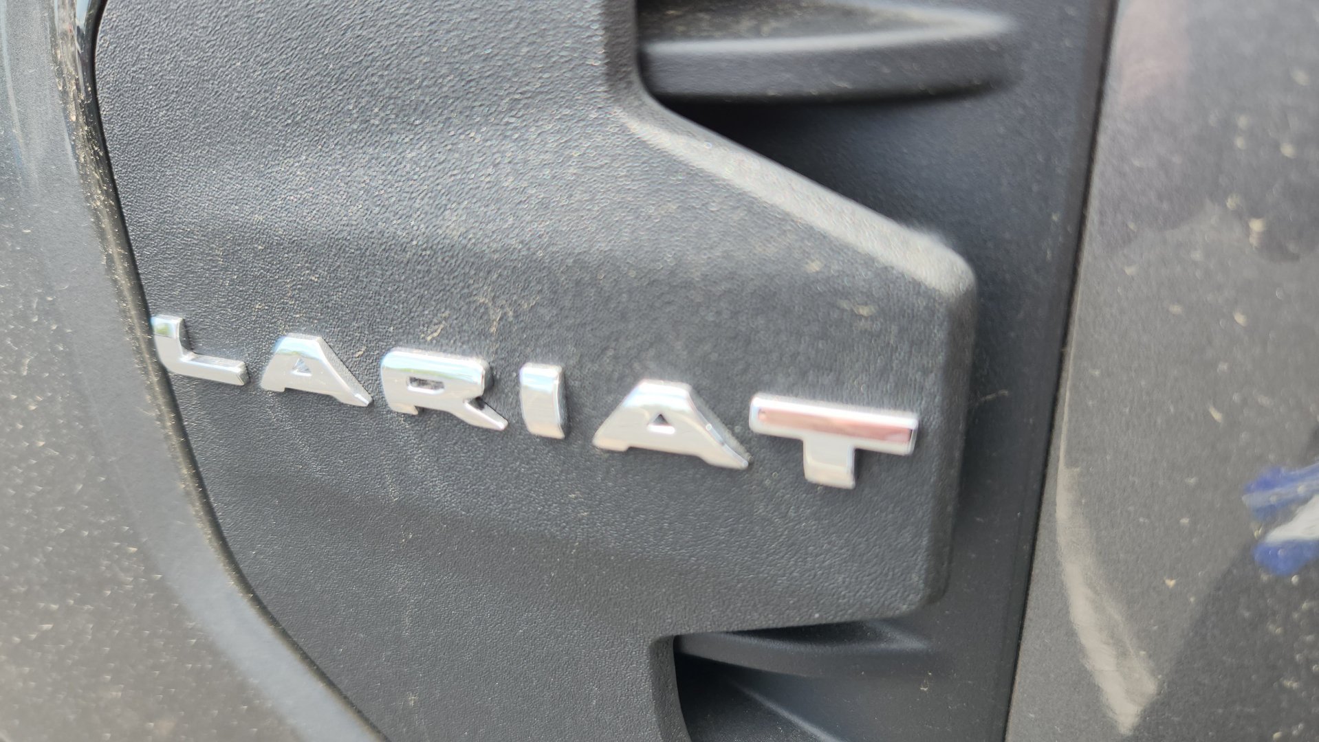 New 2026 Carbonized Gray Metallic Ford LARIAT image 10